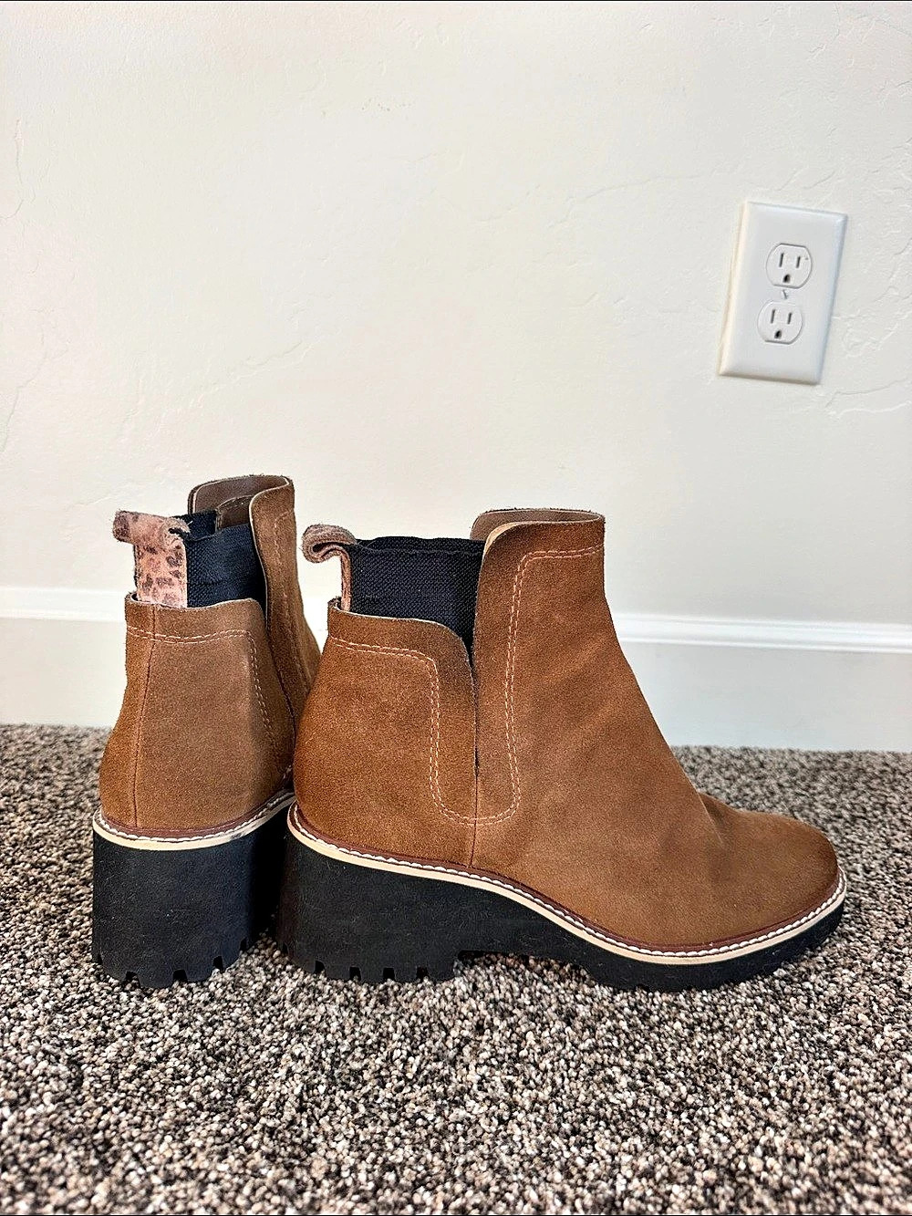 Sorel Women's Brown Wedge Ankle Boots